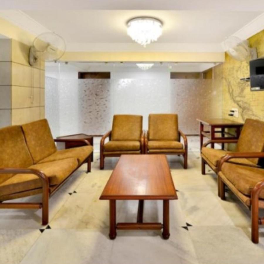 Hotel Apex Ахмедабад Екстериор снимка