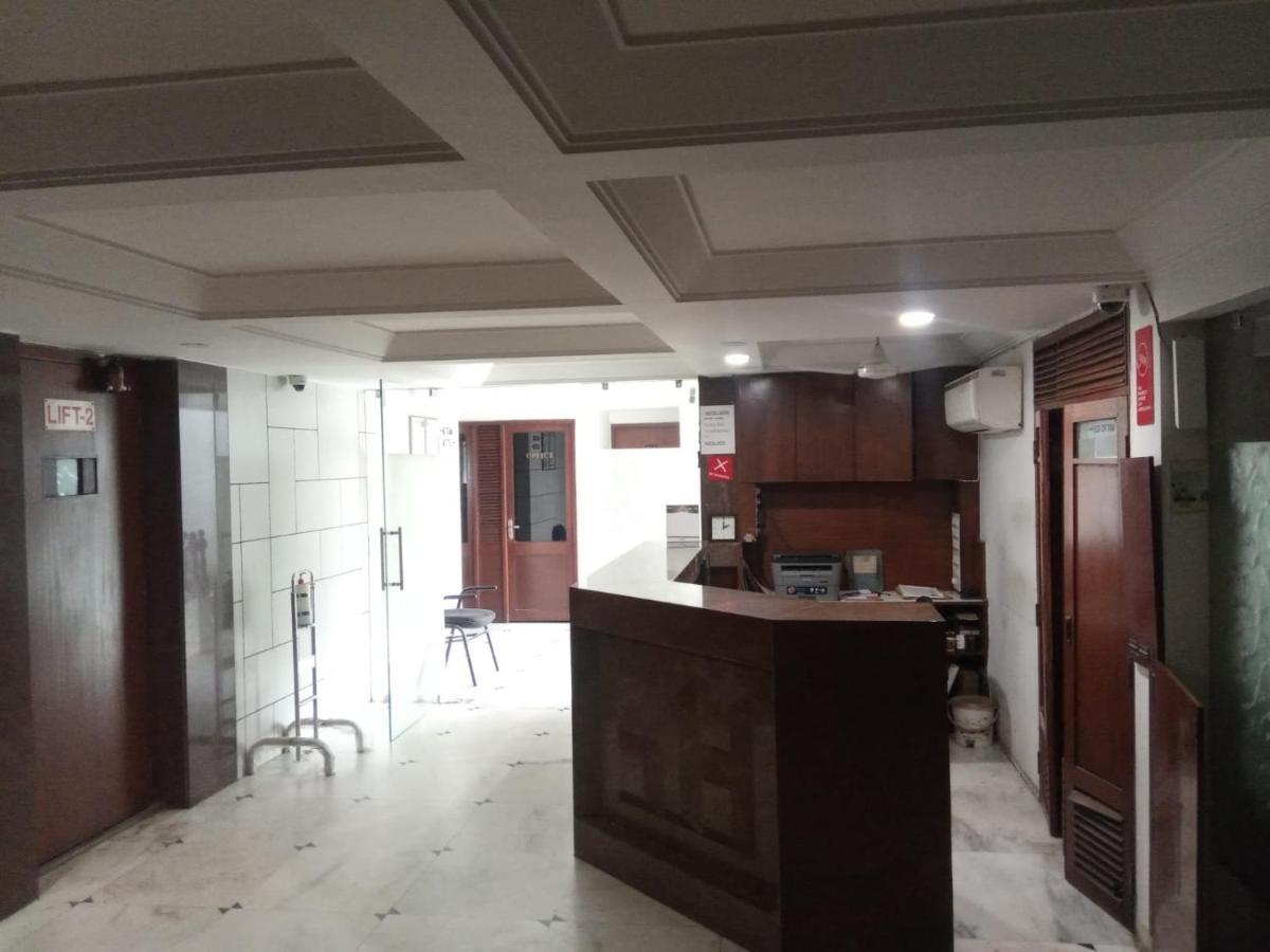 Hotel Apex Ахмедабад Екстериор снимка