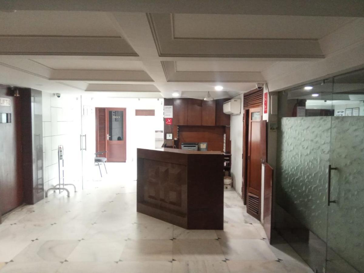 Hotel Apex Ахмедабад Екстериор снимка