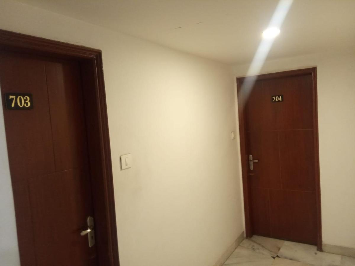 Hotel Apex Ахмедабад Екстериор снимка