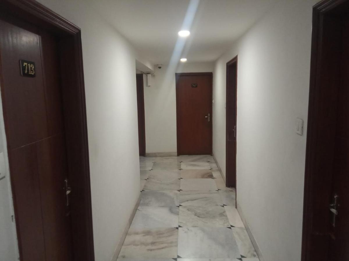 Hotel Apex Ахмедабад Екстериор снимка