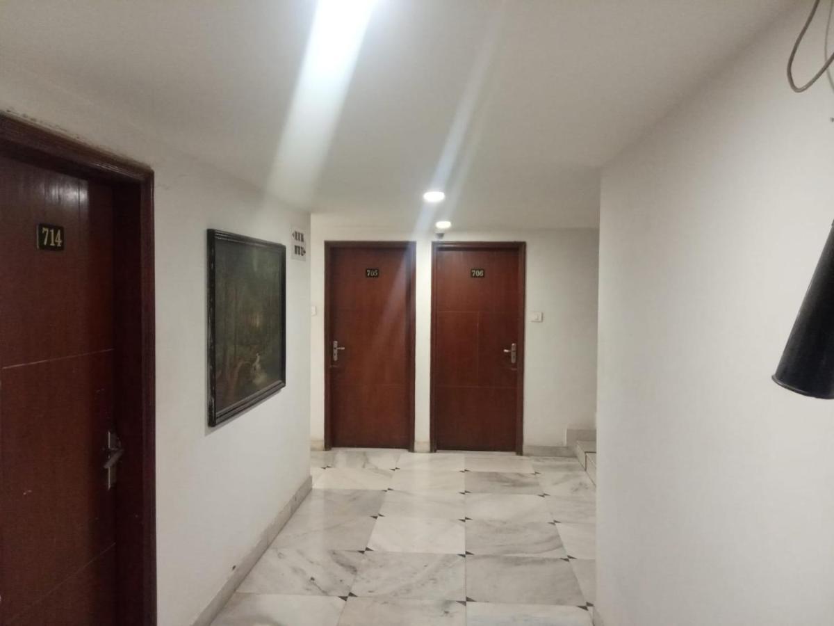 Hotel Apex Ахмедабад Екстериор снимка