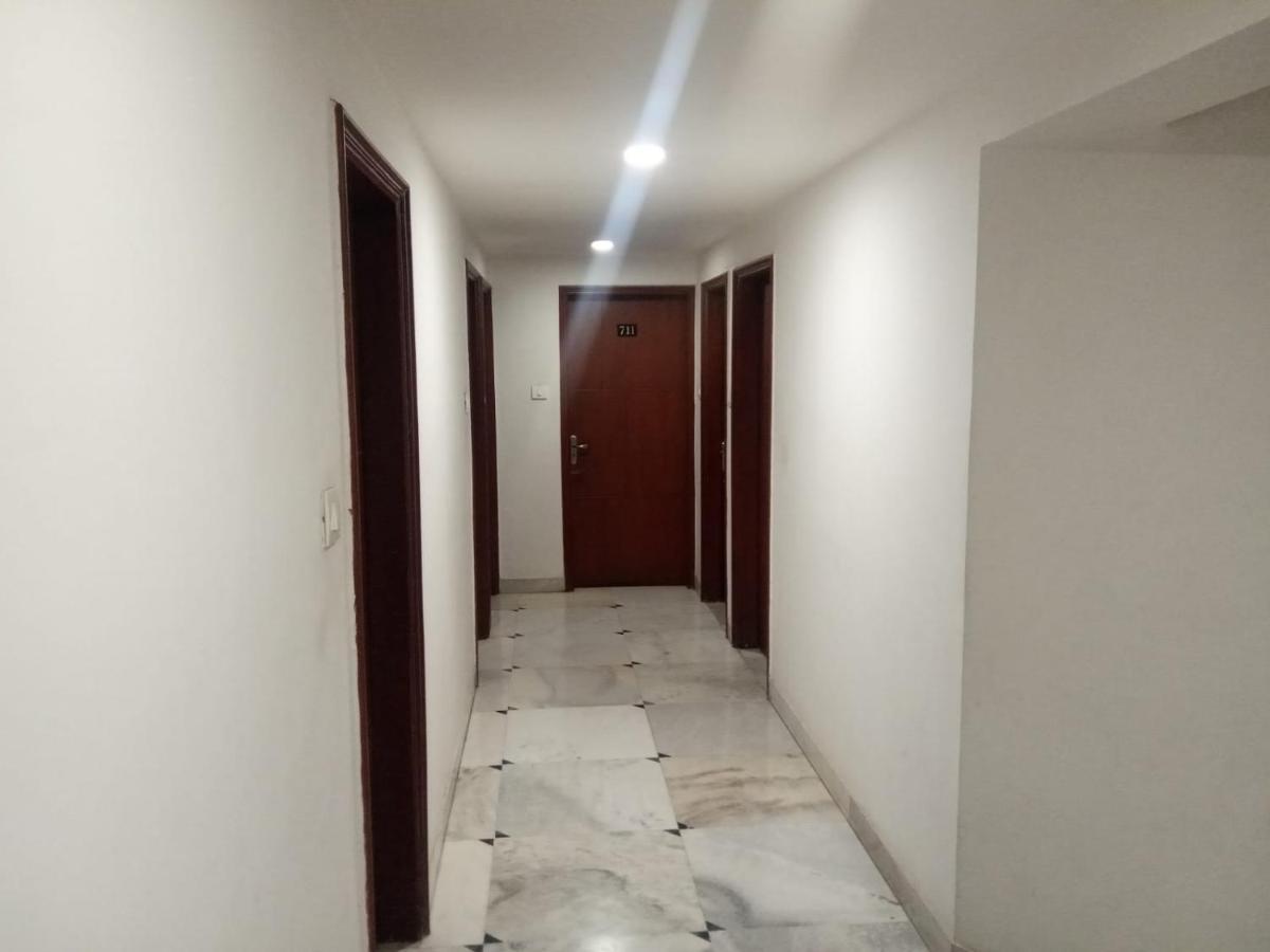 Hotel Apex Ахмедабад Екстериор снимка